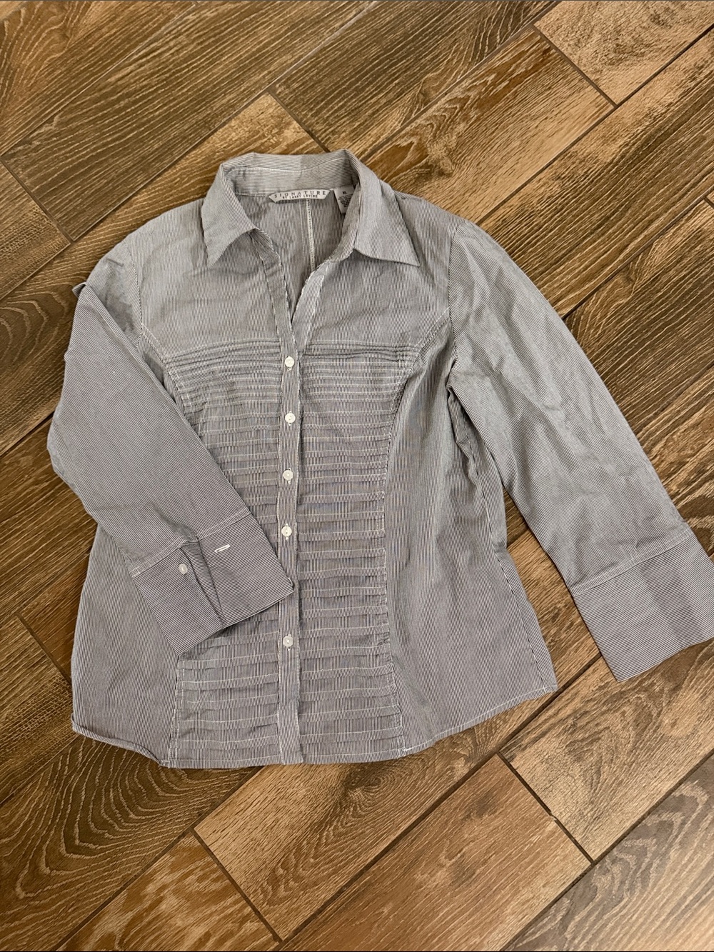 Signature by Larry Levine Light Gray Button-Down Pintuck Shirt